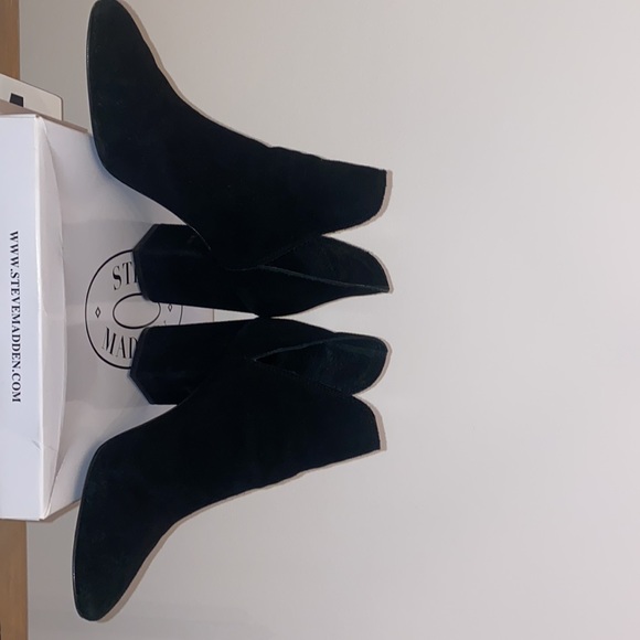 Steve Madden “rookie” black suede boots. - Picture 2 of 6